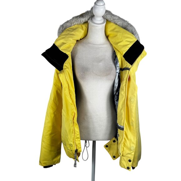 OAKLEY Gretchen Bleiler Signature Series Yellow Snow Ski Coat Size XS - Picture 7 of 10